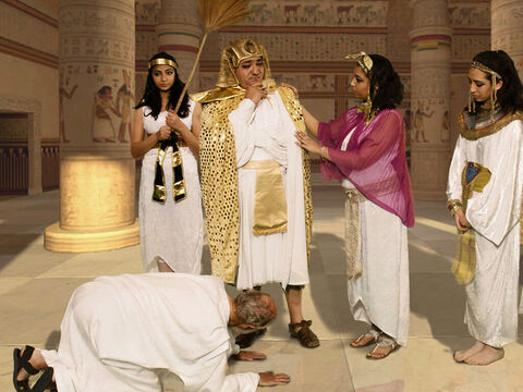 Everyone awaited Pharaoh’s judgement on them both. – Slide 24