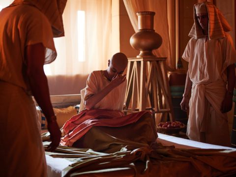 In the morning Pharaoh was troubled, so he called for all the diviner-priests of Egypt and all its wise men. Pharaoh told them his dreams. – Slide 3