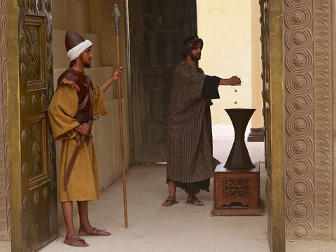 He watched as people came to give their offerings to God and put money into the temple treasury. – Slide 2